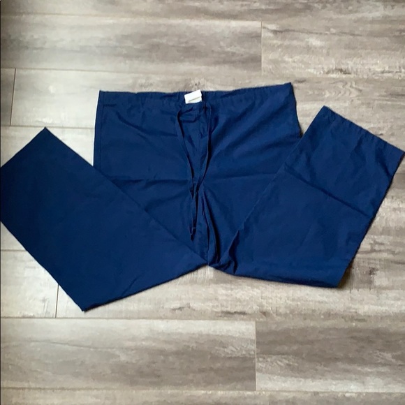 Navy Blue Scrubs Set - Picture 3 of 3